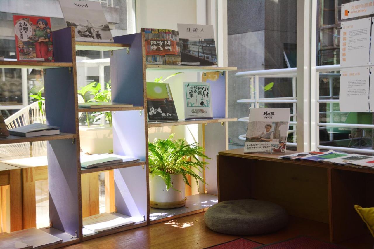 Owlstay Flip Flop Hostel - Garden Tajpej Zewnętrze zdjęcie