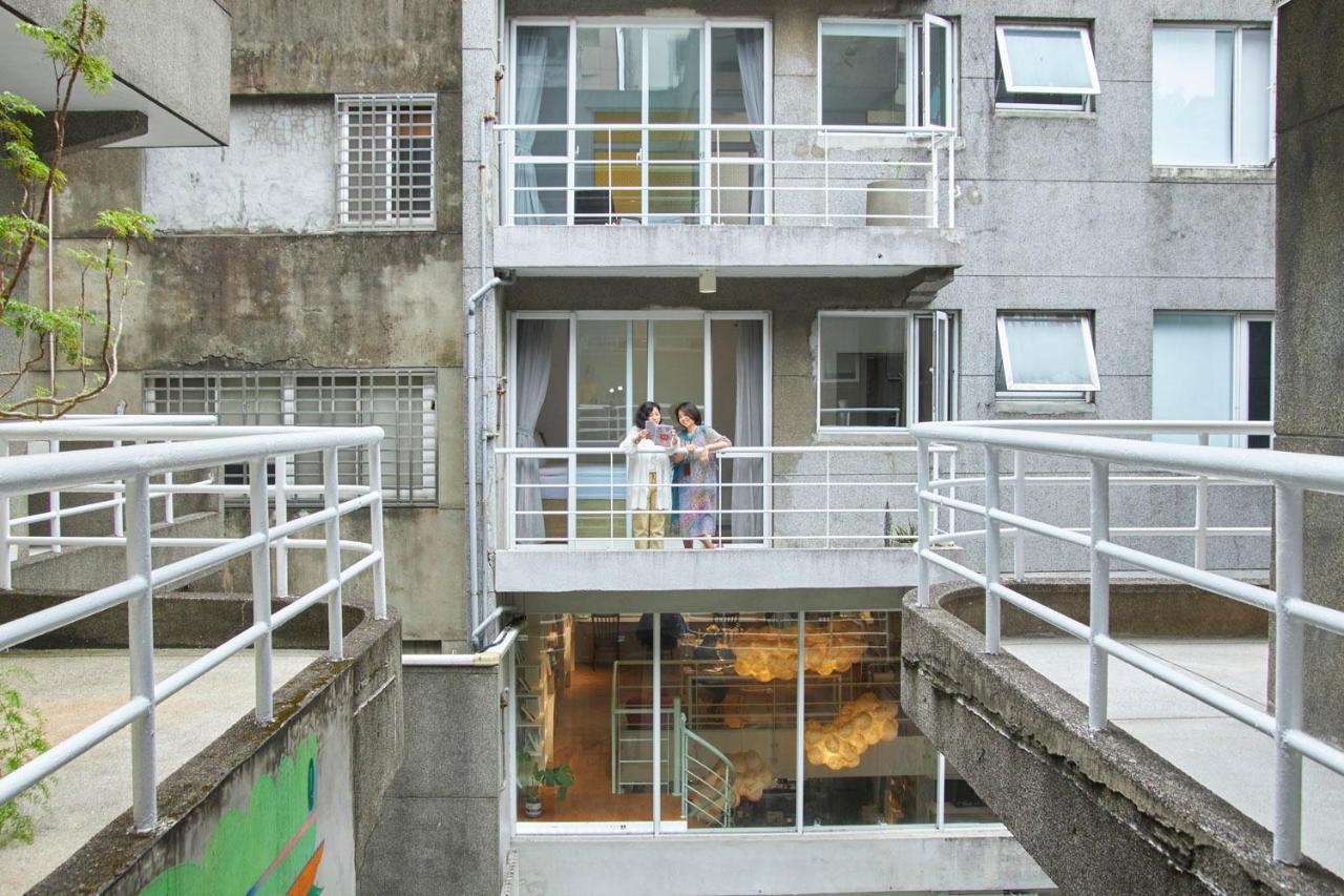 Owlstay Flip Flop Hostel - Garden Tajpej Zewnętrze zdjęcie
