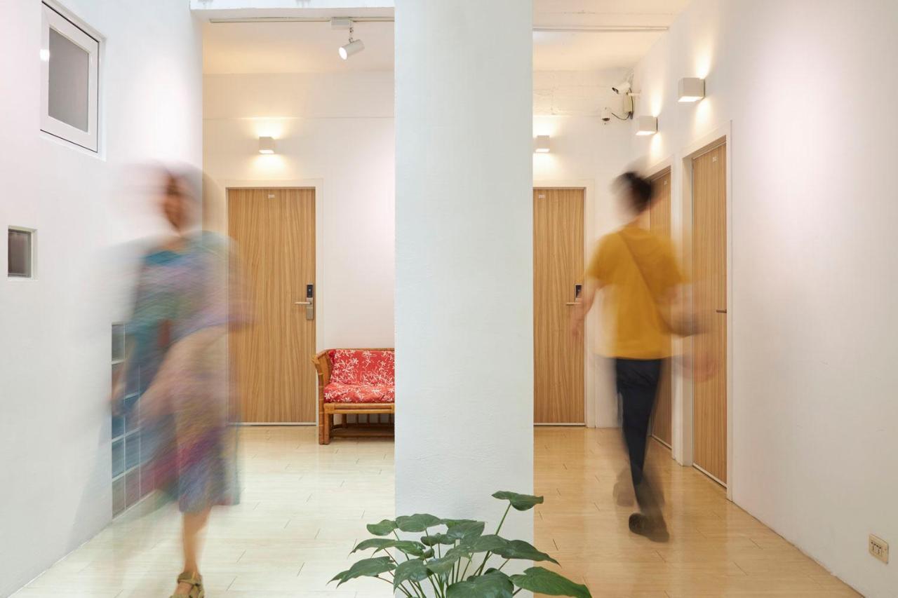 Owlstay Flip Flop Hostel - Garden Tajpej Zewnętrze zdjęcie