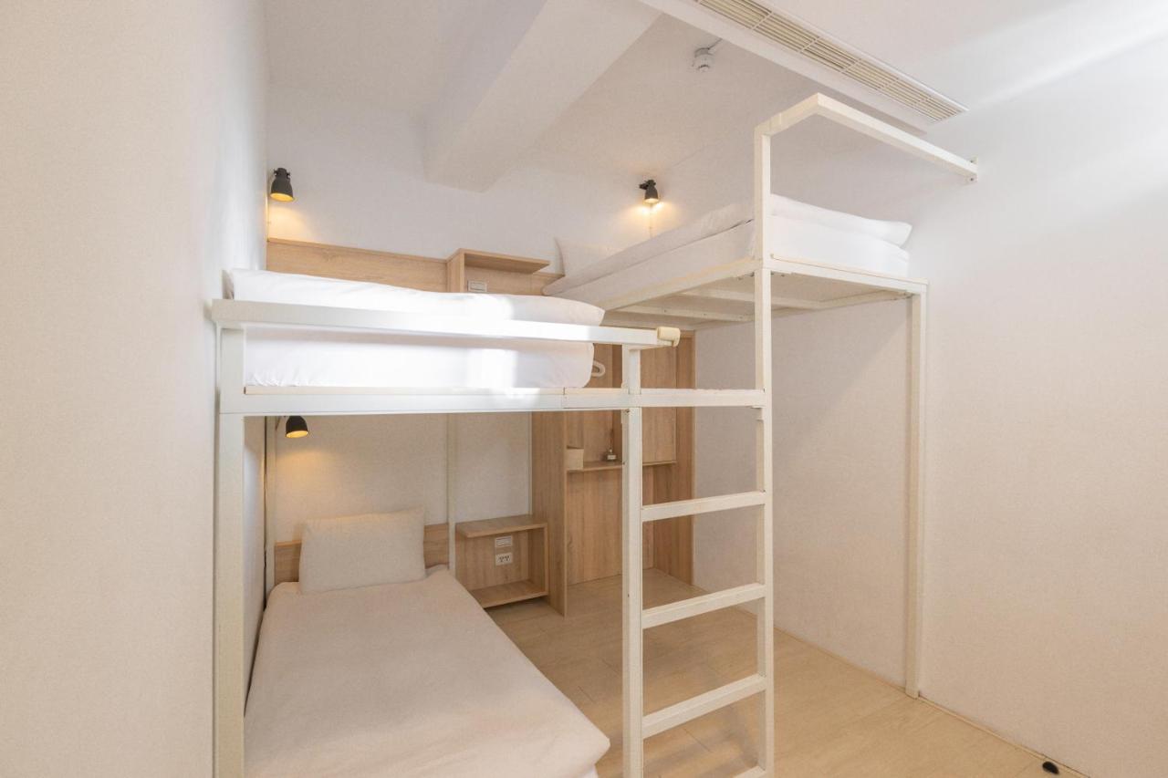 Owlstay Flip Flop Hostel - Garden Tajpej Zewnętrze zdjęcie